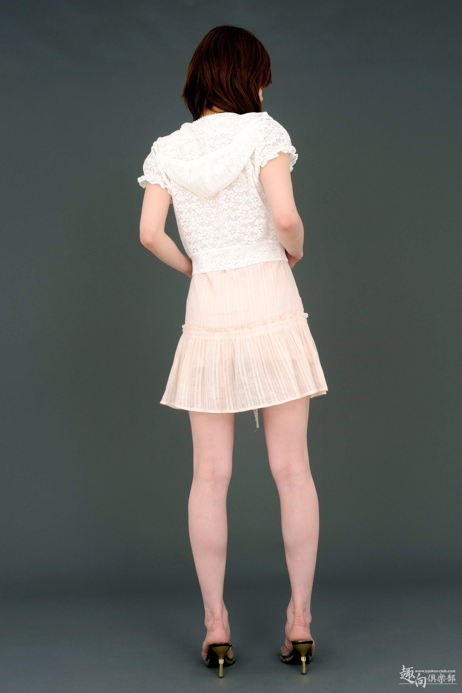 [Syukou-Club] 2013.11.07 Digi-Girl No.152 初脫ぎ素人4 純花しおん 1